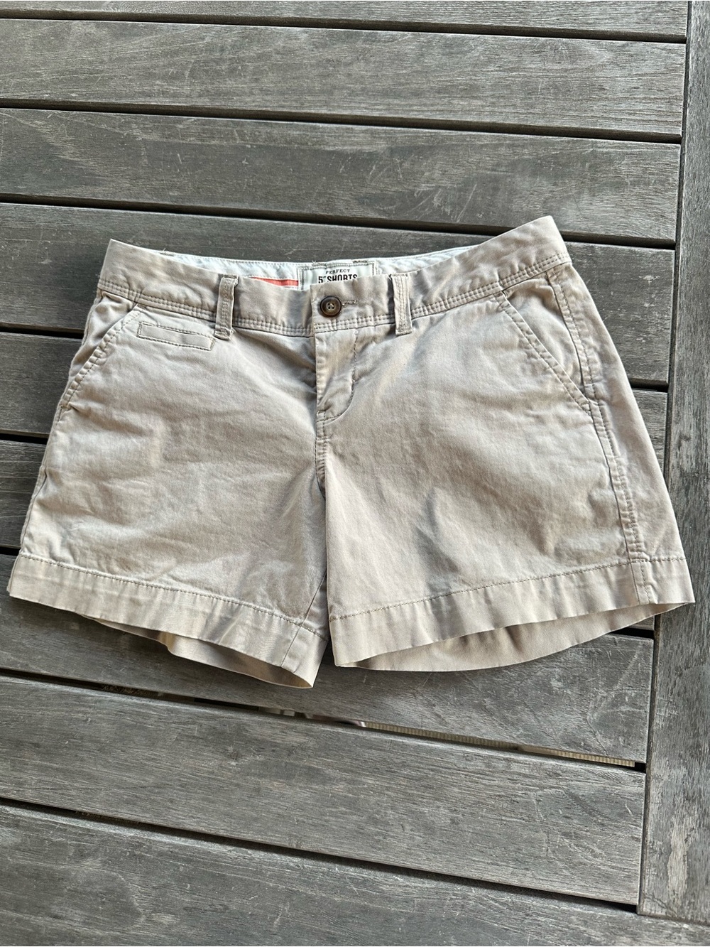 Old Navy Women's Light Khaki Chino Bermuda Shorts
